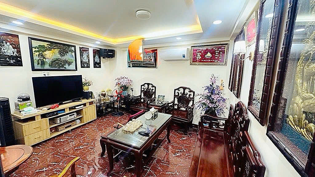 BÁN NHÀ 5 TẦNG HXH Đ.CÔ BẮC, QUẬN 1 - DT 4M*11M VUÔNG ĐẸP - CHỈ CÁCH 1 CĂN NHÌN RA MT - HIẾM NHÀ BÁN - CHÍNH CHỦ 0938676685 GIANG GIANG-3