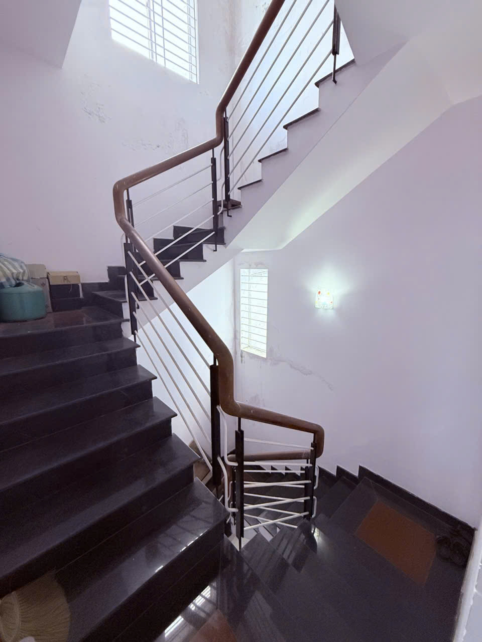 ♥ Sát MT Lê Đình Dương đi bộ Cầu Rồng, 42m2, ngang 7m, 3.5 tầng cứng, 4PN, nhỉnh 4 tỷ