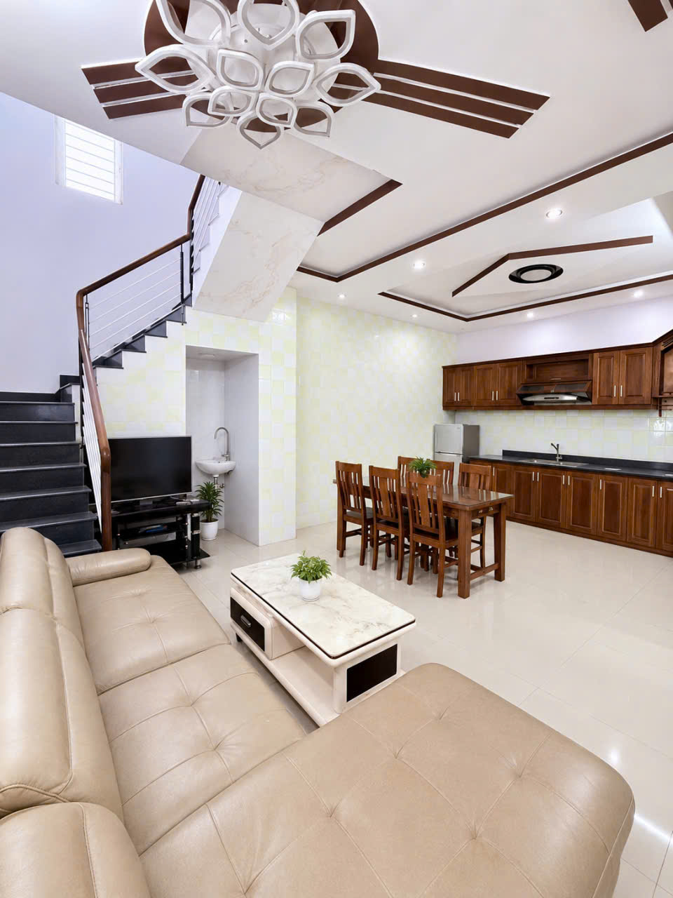 ♥ Sát MT Lê Đình Dương đi bộ Cầu Rồng, 42m2, ngang 7m, 3.5 tầng cứng, 4PN, nhỉnh 4 tỷ-4