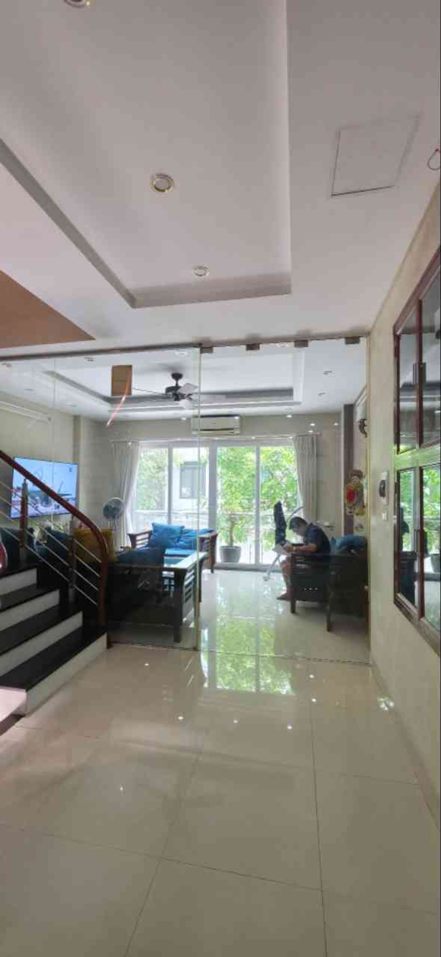 Bán nhà Thạch Bàn 11 tỷ 50m ô tô sổ đỏ Long Biên