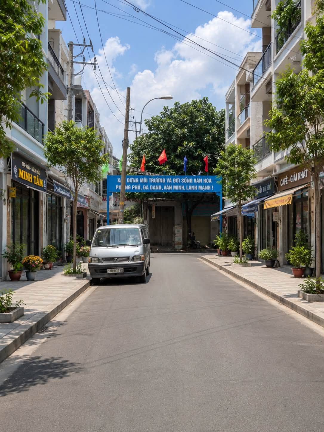 Bán dãy trọ 128m² đường Dương Văn Dương, Tân Phú, dòng tiền 20 triệu, tách 2 lô, giá 10.X