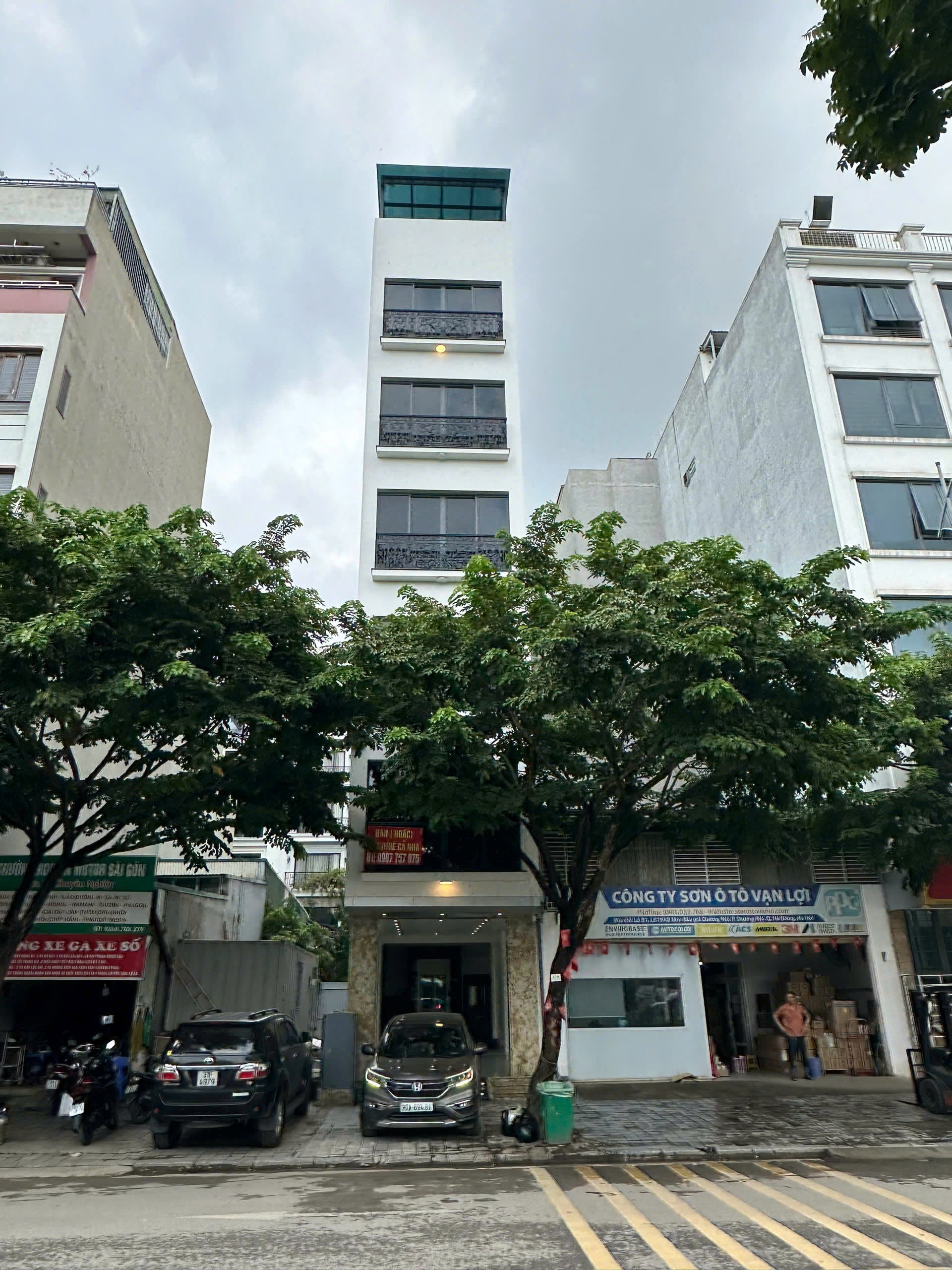 Bán nhà 7 tầng,có thang máy, mặt phố Lê Quang Đạo kéo dài, Q Hà Đông, Sổ đỏ chính chủ