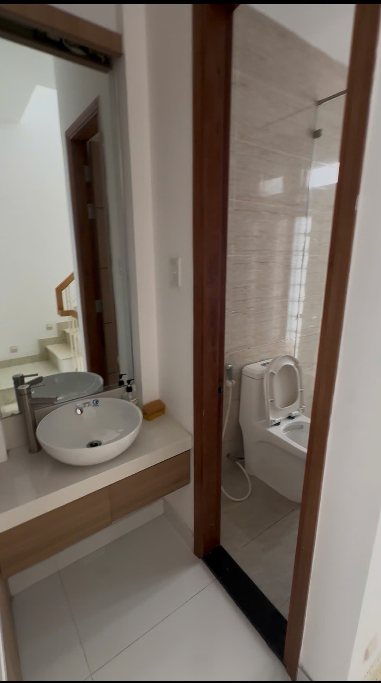 🚨 CHỈ 6.7 TỶ! NHÀ HẺM TK NGUYỄN CẢNH CHÂN, CẦU ÔNG LÃNH - 3,05M x 9M – 5 TẦNG. 