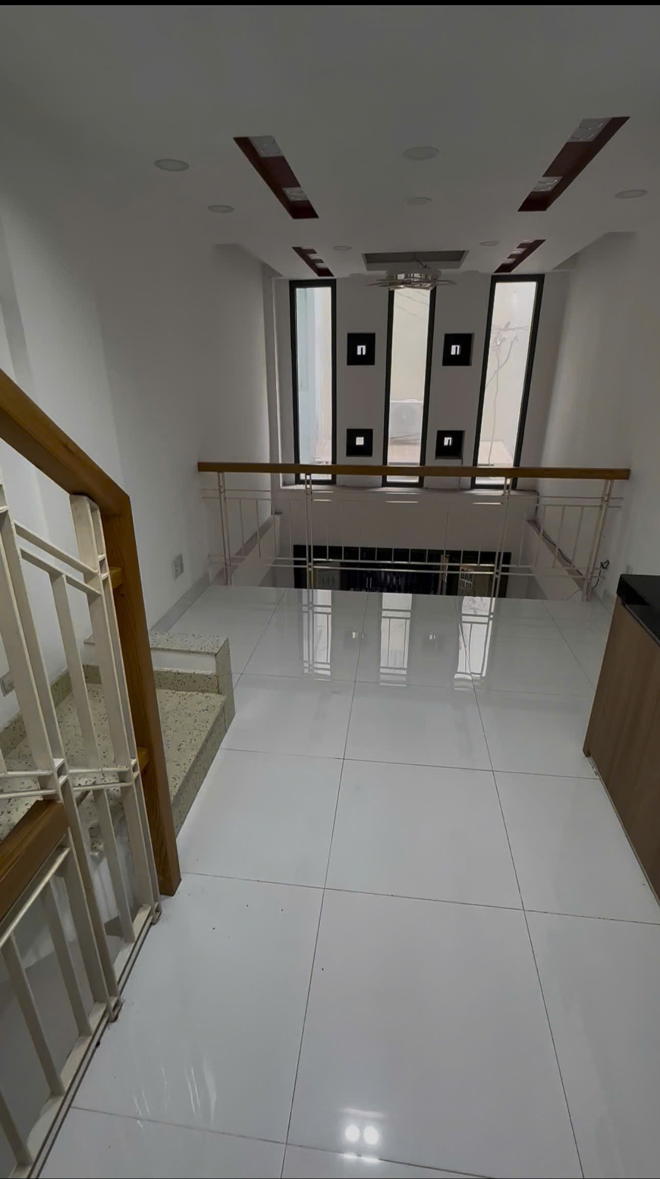 🚨 CHỈ 6.7 TỶ! NHÀ HẺM TK NGUYỄN CẢNH CHÂN, CẦU ÔNG LÃNH - 3,05M x 9M – 5 TẦNG. 