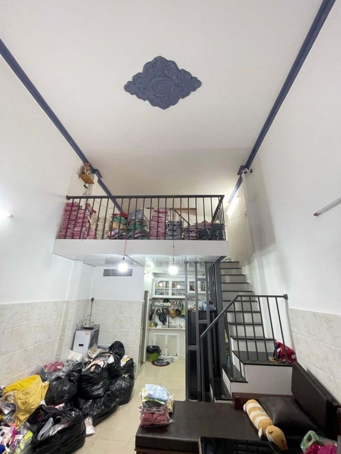 NHÀ ĐẸP HẺM Ô TÔ, 3 TẦNG,GIÁP BÌNH TÂN,TÂN PHÚ CHỈ 3 TỶ 45.