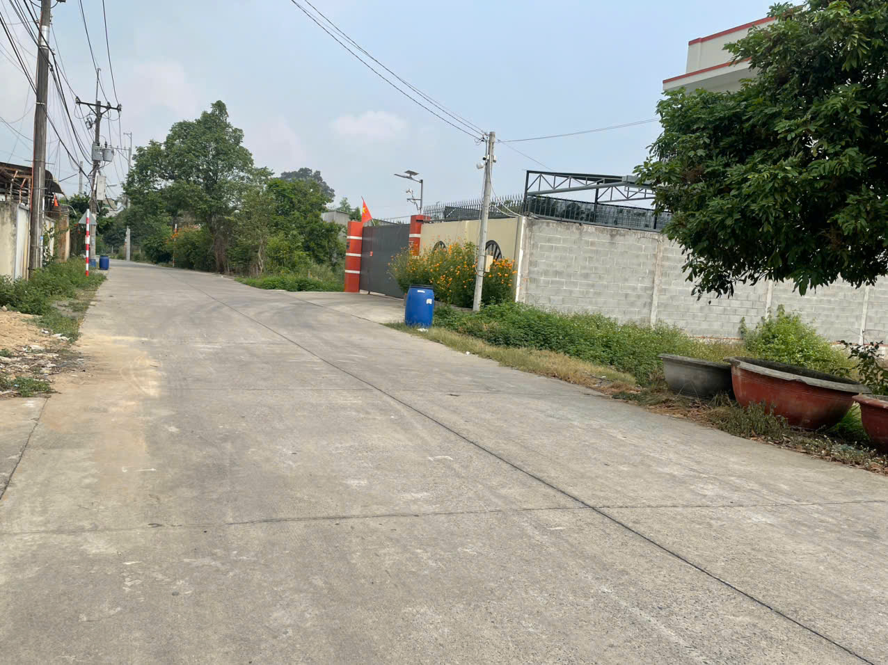 Lô đất mặt kênh, view thoáng, DT 135m2 full thổ cần bán-4