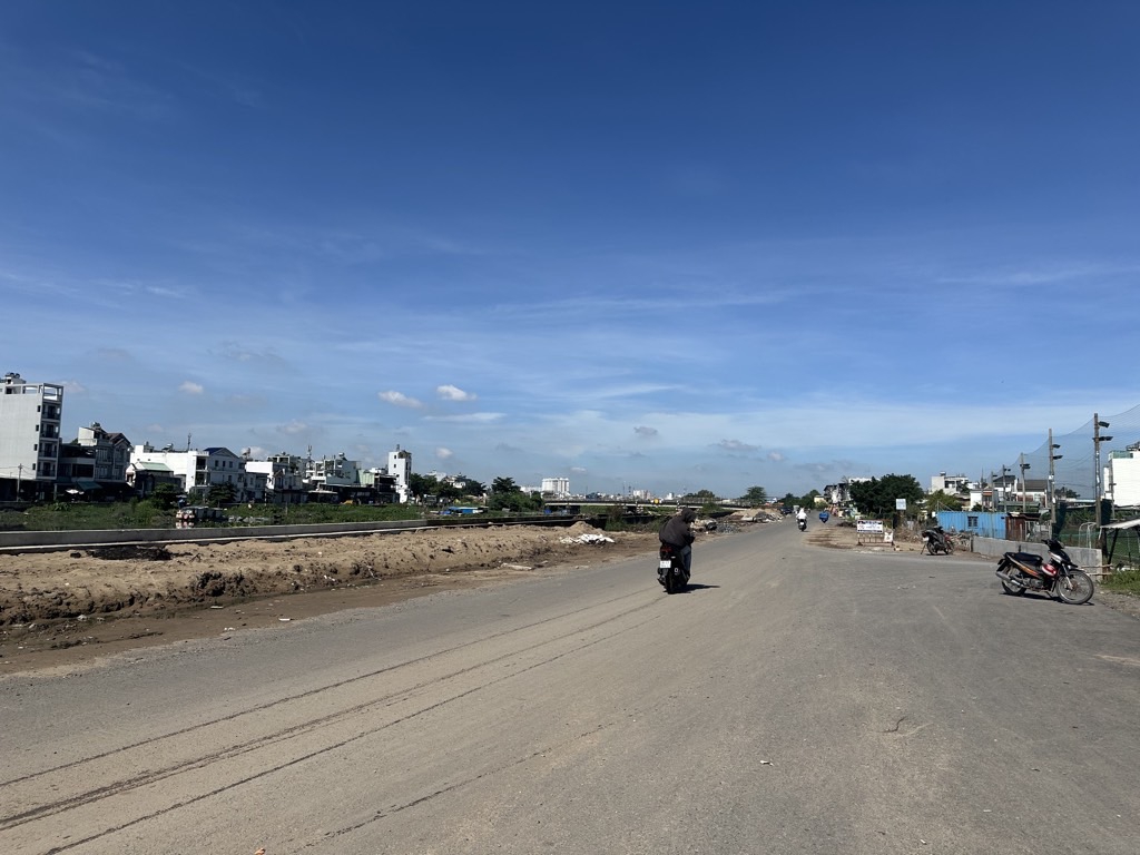 [KH037*] Đất vuông 4x17m sát khu biệt thự Tô Ngọc Vân, giá 2.x tỷ.