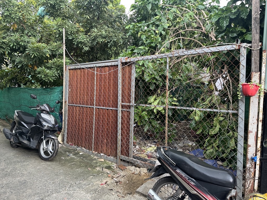 [KH037*] Đất vuông 4x17m sát khu biệt thự Tô Ngọc Vân, giá 2.x tỷ.