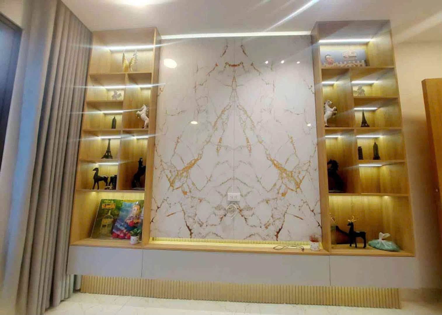 BÁN NHÀ PHÚC ĐỒNG LONG BIÊN – GARA Ô TÔ – THANG MÁY – FULL NỘI THẤT 
. Vị trí đẹp tại Phúc Đồng, sát Big C Long Biên, gần chợ, trường học các cấp, tiện kết nối sang trung tâm và các khu vực lân cận.-3