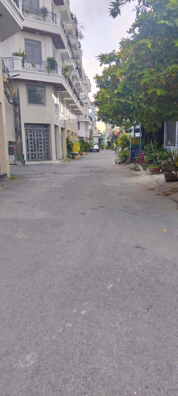 BÁN NHÀ HXH Ngay TÔ NGỌC VÂN, QUẬN 12, DT 56M2, 5 TẦNG BTCT, Chỉ 6ty