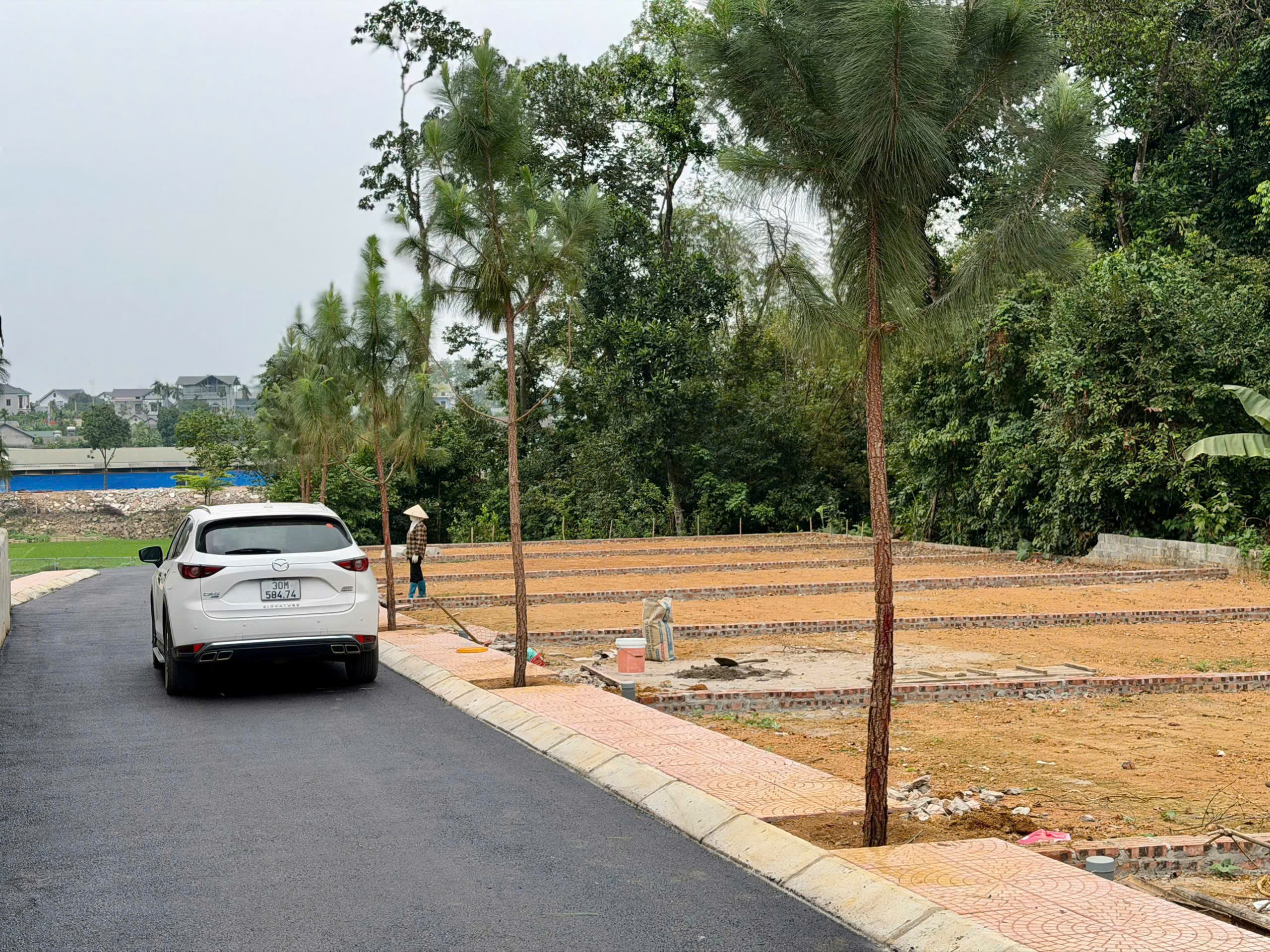 Nhỉnh 2 tỷ sở hữu 100m2 gần TT Hòa lạc ,gần Metro,điểm Bus và CNC-3