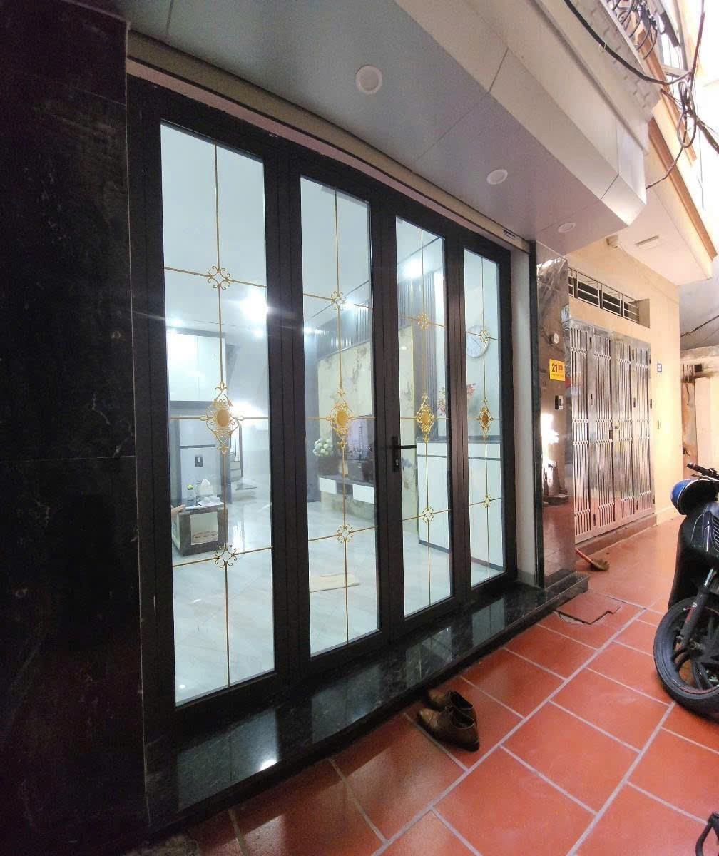 Giải phóng bán nhà 5 tầng long lanh ở ngay 80M ra phố hoàng mai-3