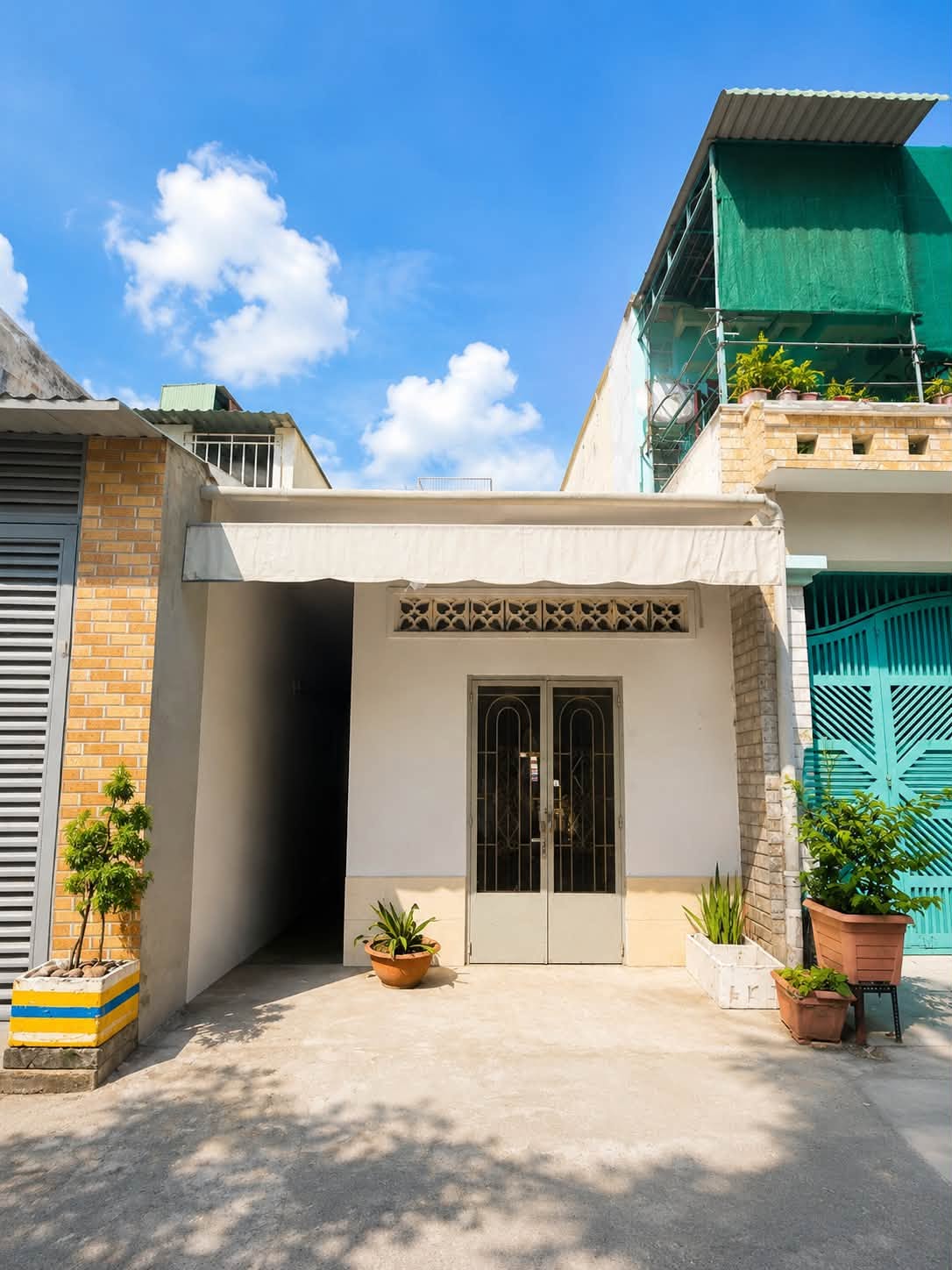 CƠ HỘI ĐẦU TƯ: NHÀ C4 90M² GẦN AEON - XE HƠI ĐỖ CỬA - DÒNG TIỀN SẴN CÓ