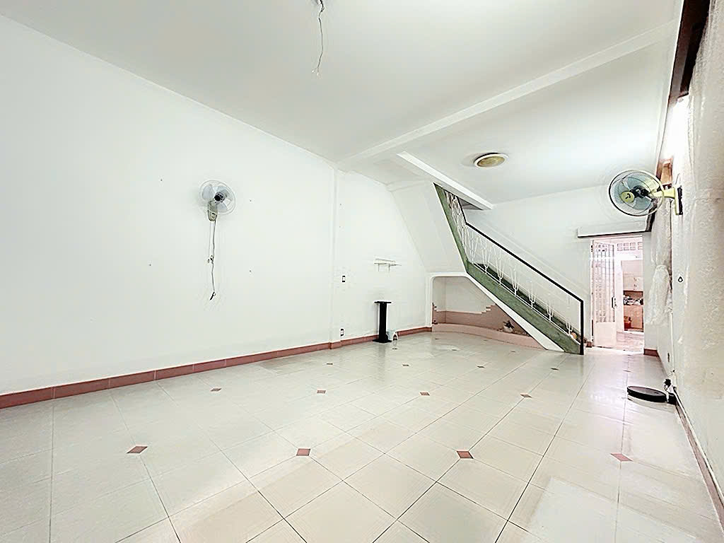 DUY NHẤT BÁN BIỆT THỰ 2 TẦNG Đ.VÕ THỊ SÁU, QUẬN 1 - NGANG ĐẸP 7,9M*26M - CHÍNH CHỦ  * LH GIANG GIANG: 093.86.76.685-3
