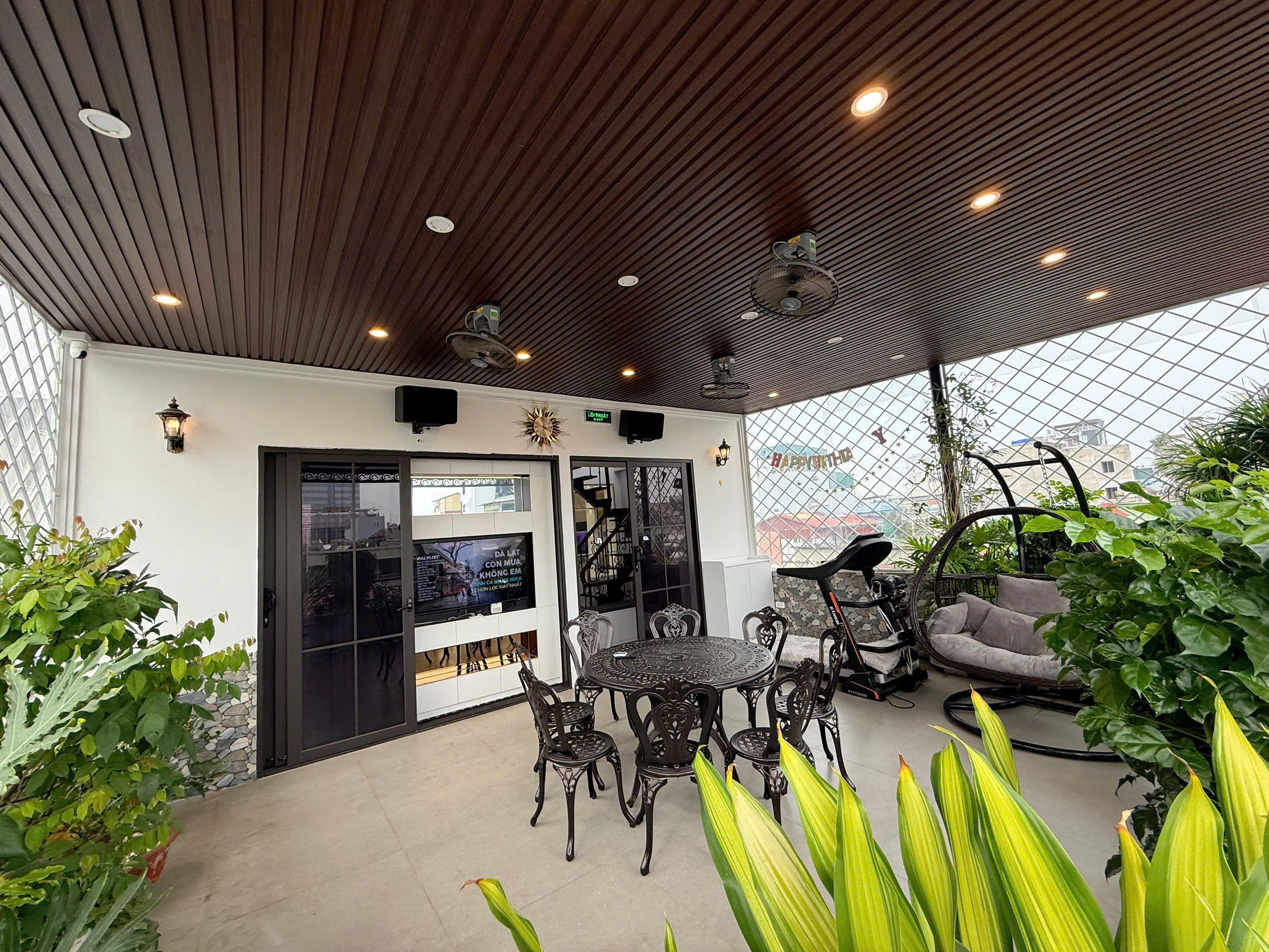 CHO THUÊ CĂN HỘ PENTHOUSE TẦNG 5-6-7 DIỆN TÍCH 240M² – NGÕ 110 KIM HOA, ĐỐNG ĐA, HÀ NỘI CHỈ 20TR