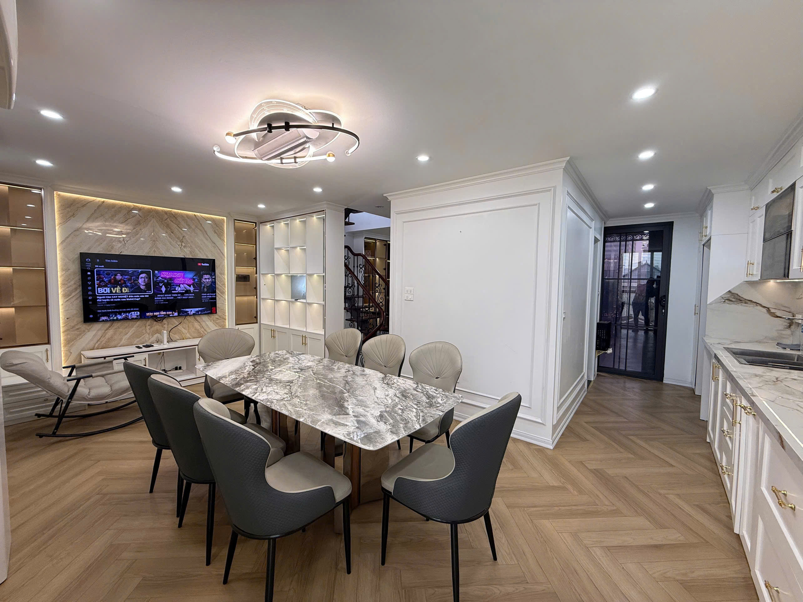 CHO THUÊ CĂN HỘ PENTHOUSE TẦNG 5-6-7 DIỆN TÍCH 240M² – NGÕ 110 KIM HOA, ĐỐNG ĐA, HÀ NỘI CHỈ 20TR-3