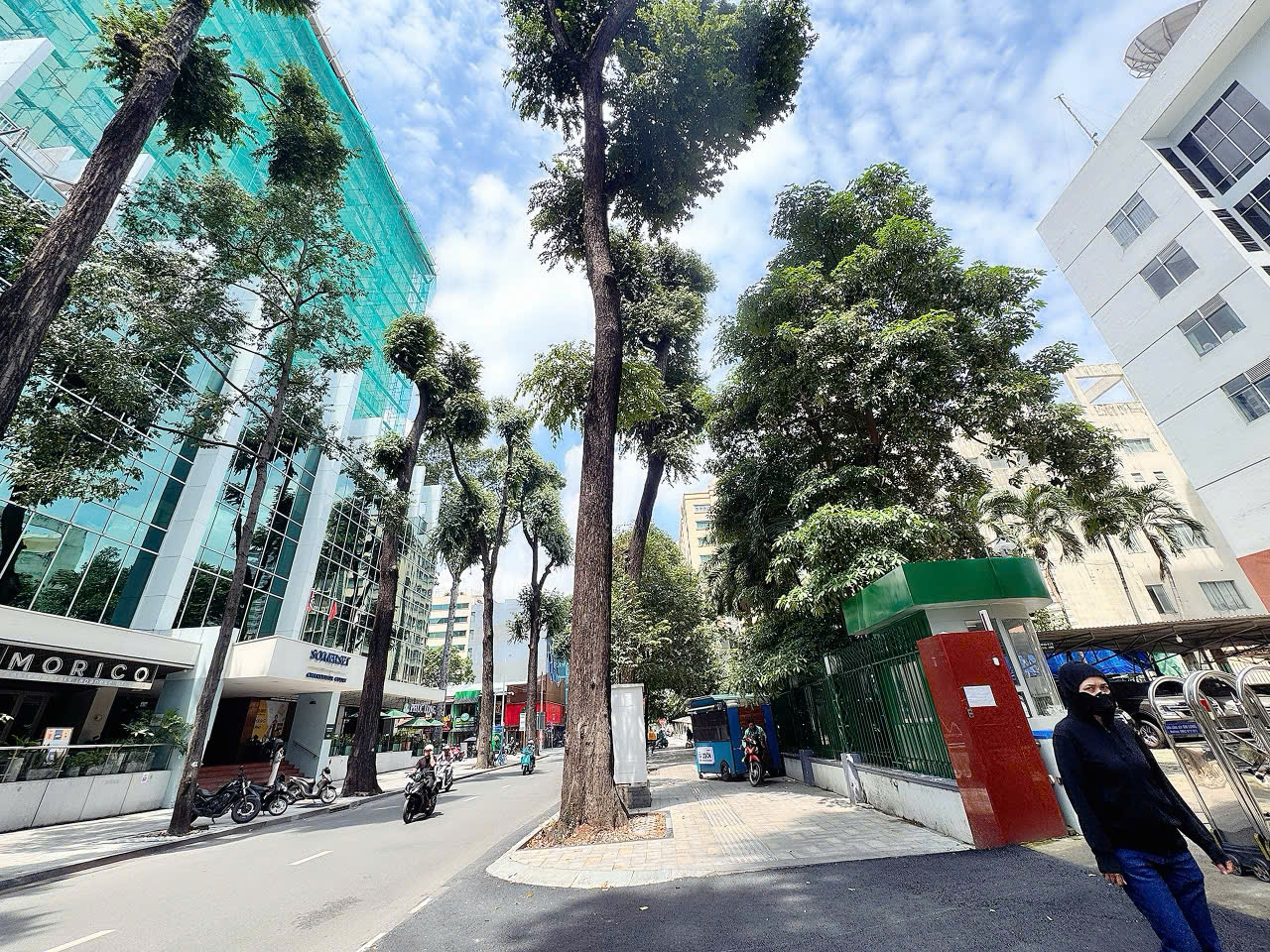 BÁN SIÊU DỰ ÁN QUẬN 1 - VỊ TRÍ KIM CƯƠNG NGAY GÓC Đ. LÊ DUẨN - MẠC ĐĨNH CHI - NGANG HIẾM 33M*39M - GPXD 3 HẦM 16 TẦNG * LH GIANG GIANG: 093.86.76.685