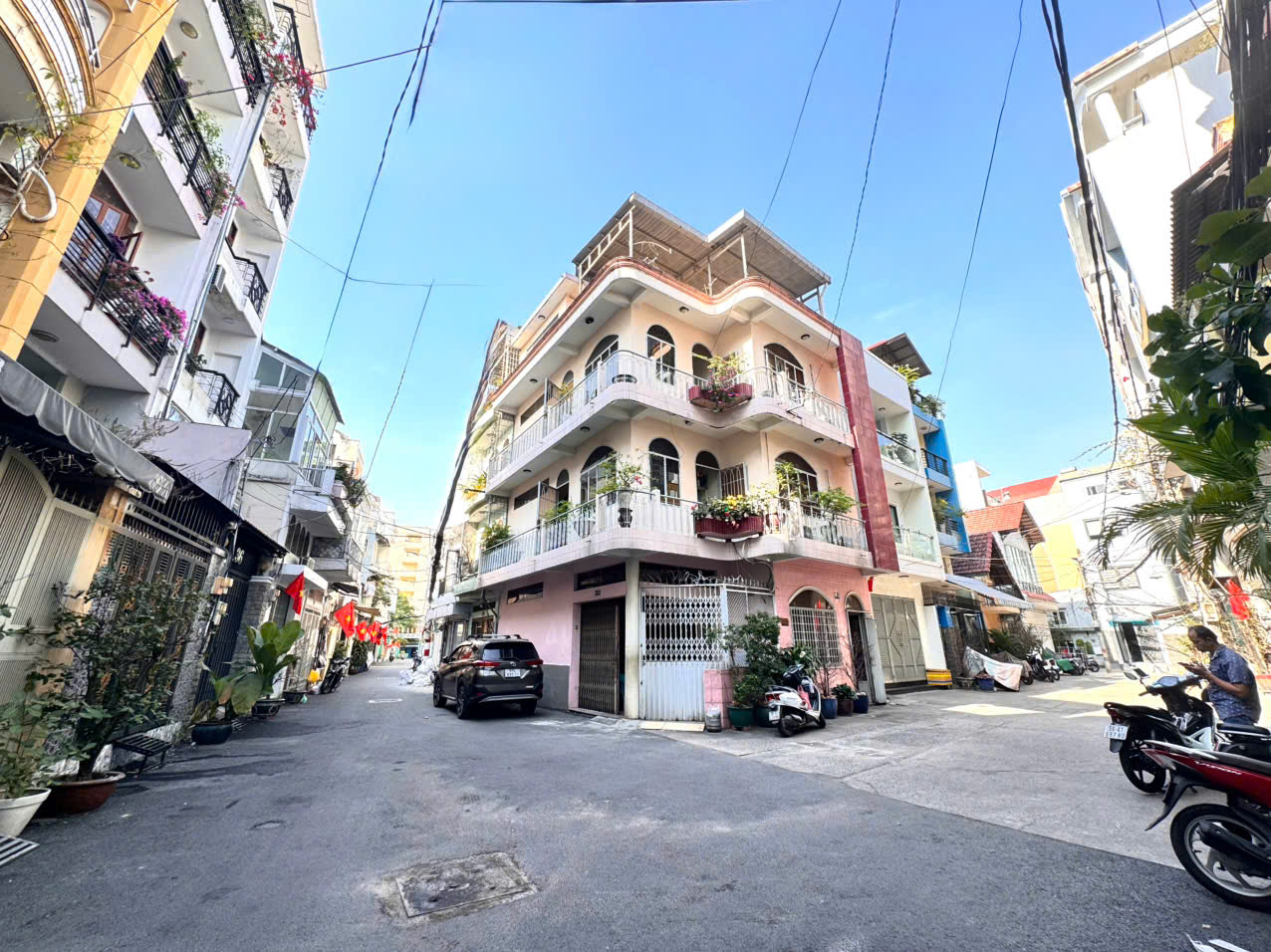 BÁN NHÀ 5 TẦNG HXH 8M Đ.NGYỄN TRÃI & NGUYỄN CẢNH CHÂN, QUẬN 1- KHU VIP NGAY BỘ CÔNG AN- XUNG QUANH HÀNG XÓM ĐỀU LÀ CÁN BỘ NHÀ NƯỚC- 0938676685 GIANG GIANG GẶP CHỦ