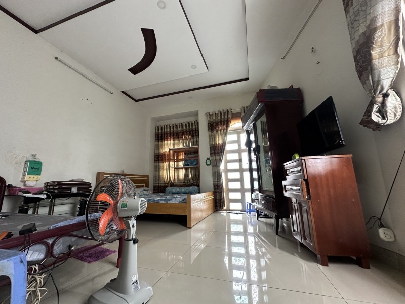 Bán nhà 4 tầng 88m2 đường Số 5, Linh Xuân, Thủ Đức, TP HCM, sổ hồng riêng. Giá 6,68 tỷ.-2