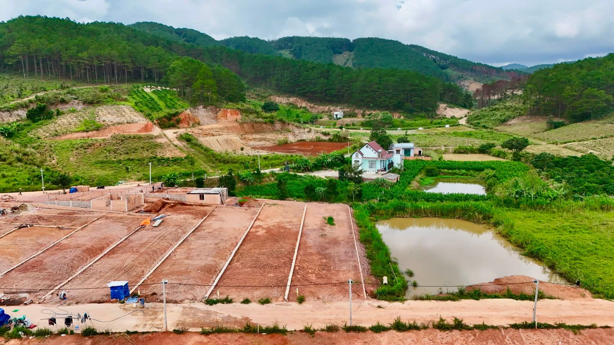 Bán Đất Ven Đà Lạt 542m² Thổ Cư 200m² – Giữa Đồi Thông Xanh, Sẵn Sàng Xây Nhà Vườn Nghỉ Dưỡng