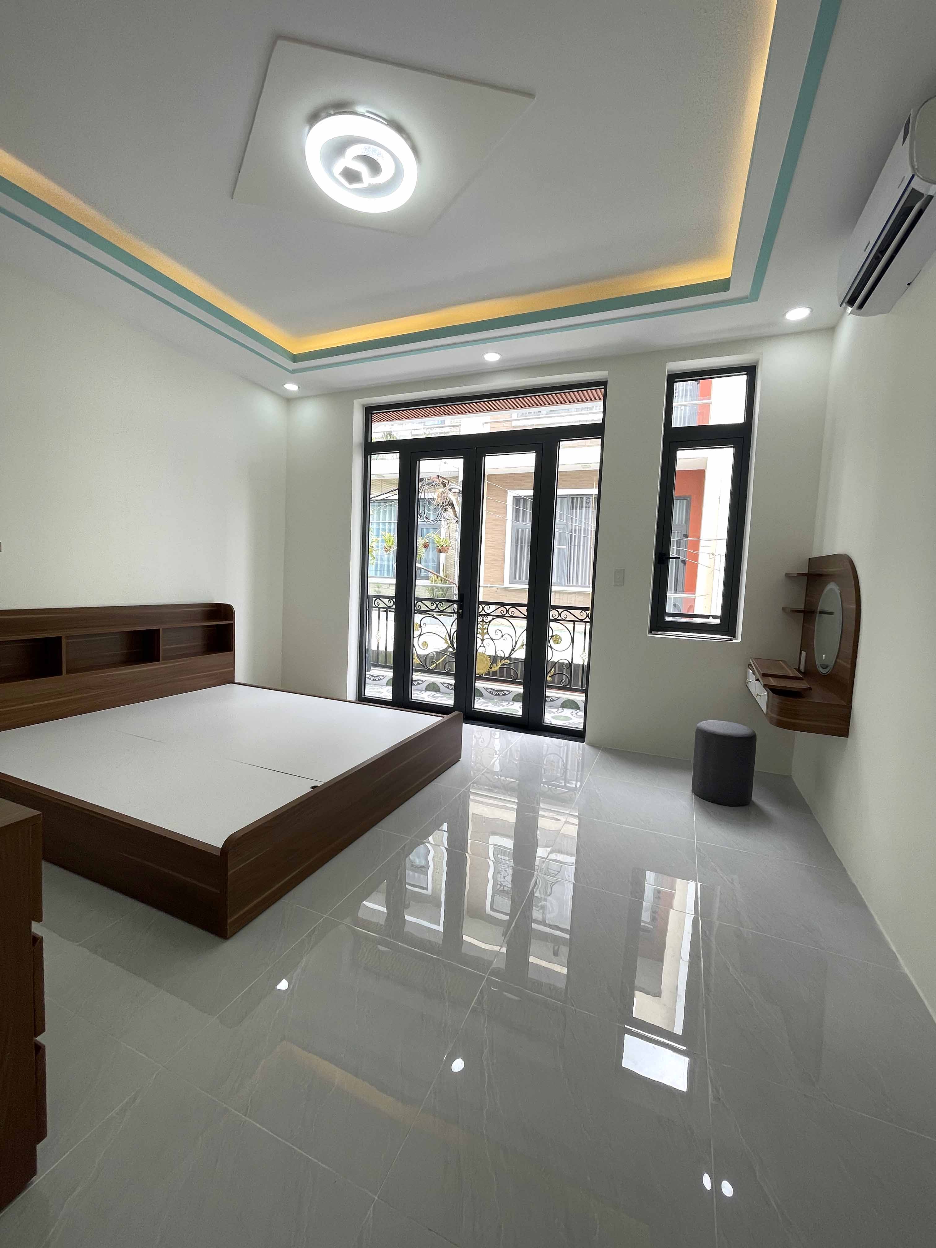 Nhà Đẹp Bình Chiểu Gần Chợ Đầu Mối Thủ Đức – 4 Tầng, 4 Phòng Ngủ – Hẻm Xe Hơi – Chỉ 5.65 Tỷ-4