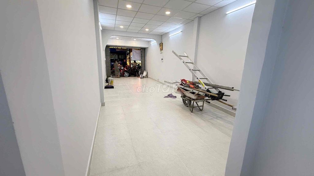 CHO THUÊ NHÀ NGUYÊN CĂN MẶT TIỀN ĐƯỜNG NGUYỄN ẢNH THỦ – VỊ TRÍ KINH DOANH ĐẸP TẠI Q12-3