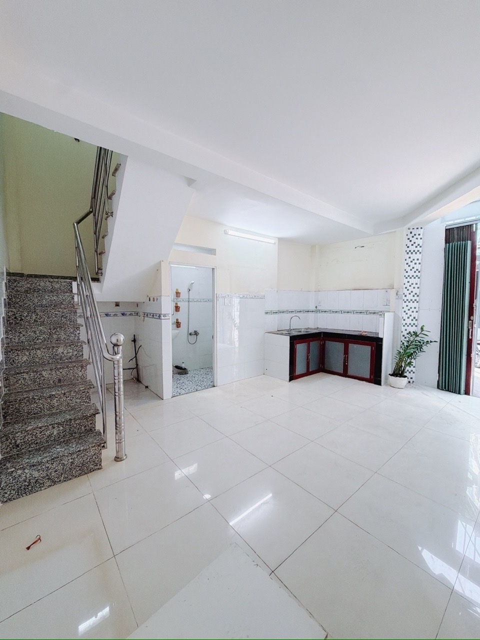 BÁN SIÊU PHẨM NHÀ 5 TẦNG - NỞ HẬU- 27M2 CHỈ NHỈNH 4 ĐỒNG- Đ.ĐOÀN VĂN BƠ- LƯU THÔNG TÔN ĐẢN- TÔN THẤT THUYẾT- NGUYỄN TẤT THÀNH.-4