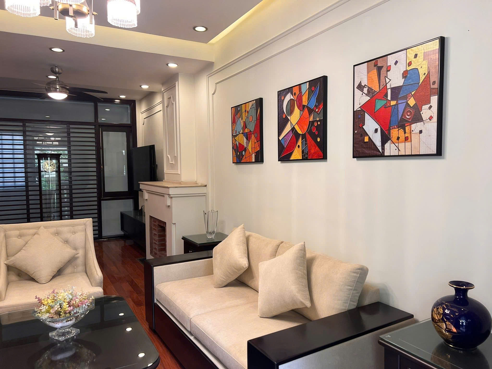 Bán nhà phố Đội Cấn Phan Kế Bính, sát phố, gần ô tô tránh, 139m, chỉ 24.5 tỷ