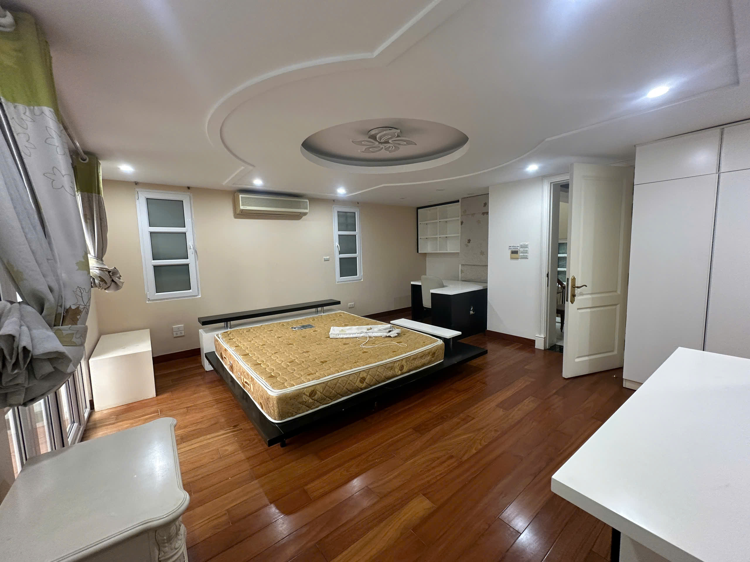 Bán nhà phố Đội Cấn Phan Kế Bính, sát phố, gần ô tô tránh, 139m, chỉ 24.5 tỷ-3