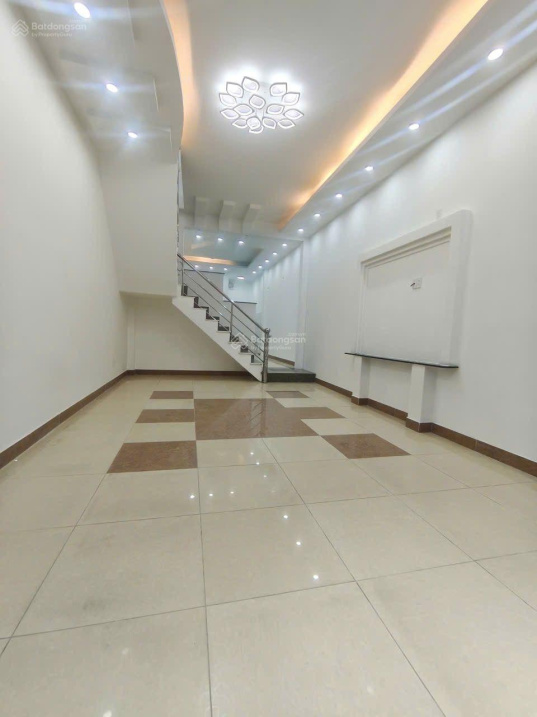 HXH Nhà Âu Dương Lân Q.8, 68m², Chính chủ cần bán tầng 4, mới ken, 70m chỉ 7.58 tỷ