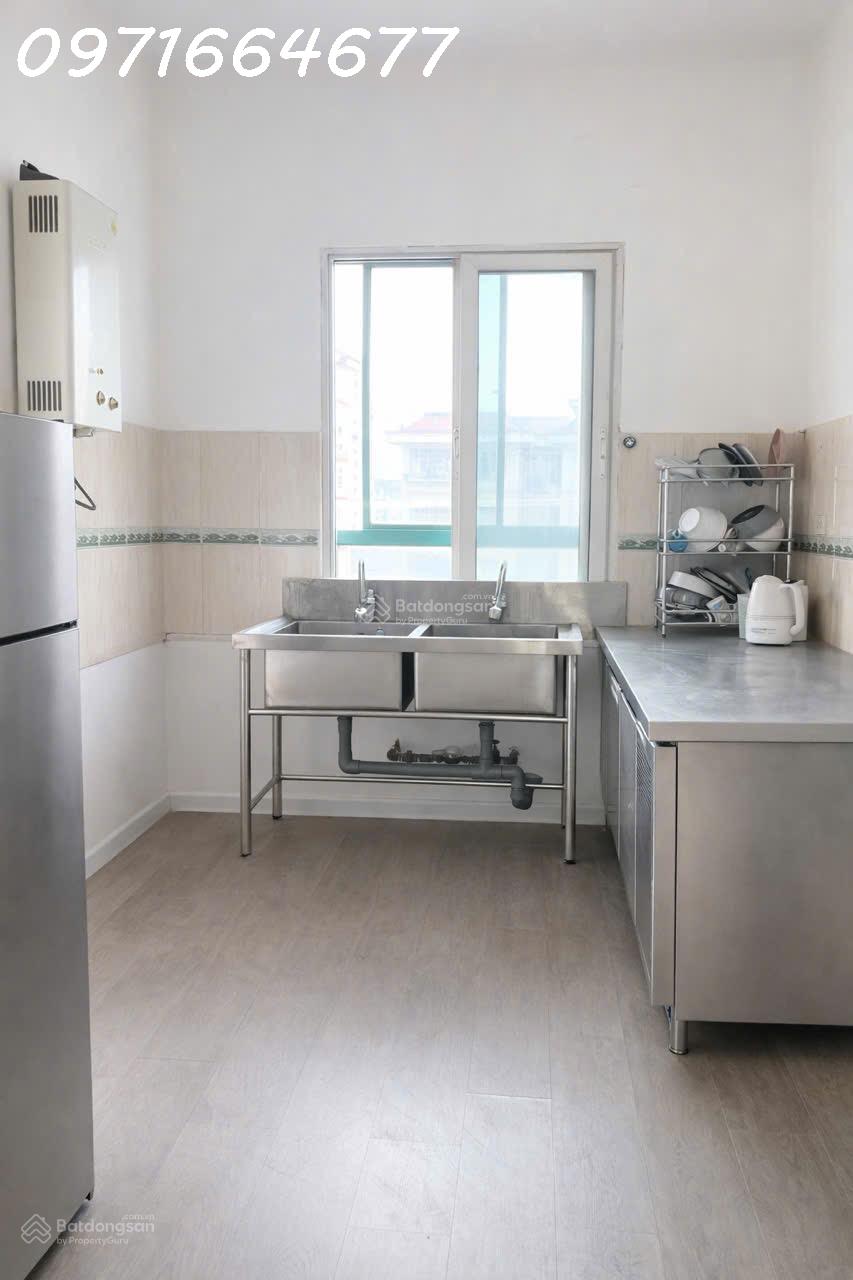 Chủ nhà cần bán gấp, không qua môi giới, tòa nhà 17T5, DT 151m2, 3 ngủ 3 vệ sinh-3