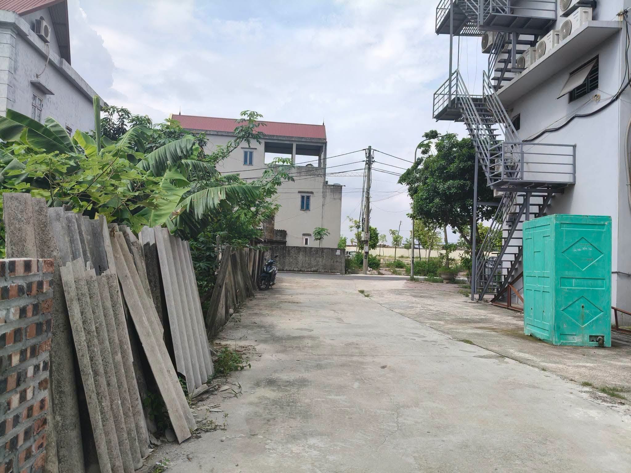 Chồng ốm, con thơ. Cần bán gấp, 80m2, mt5m, 8.x Tỷ, Nguyên Khê, Đông Anh. 3 ô tô tránh.-4