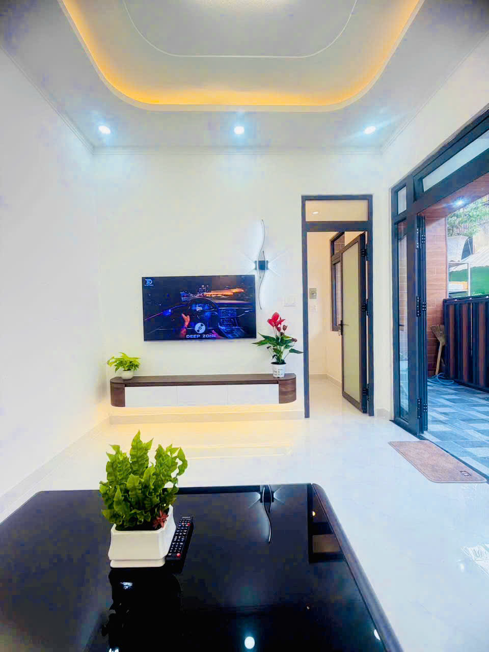 NHÀ GẦN CHỢ SỐ 4 – Ô TÔ GẦN NHÀ – CHỈ 2 TỶ 650