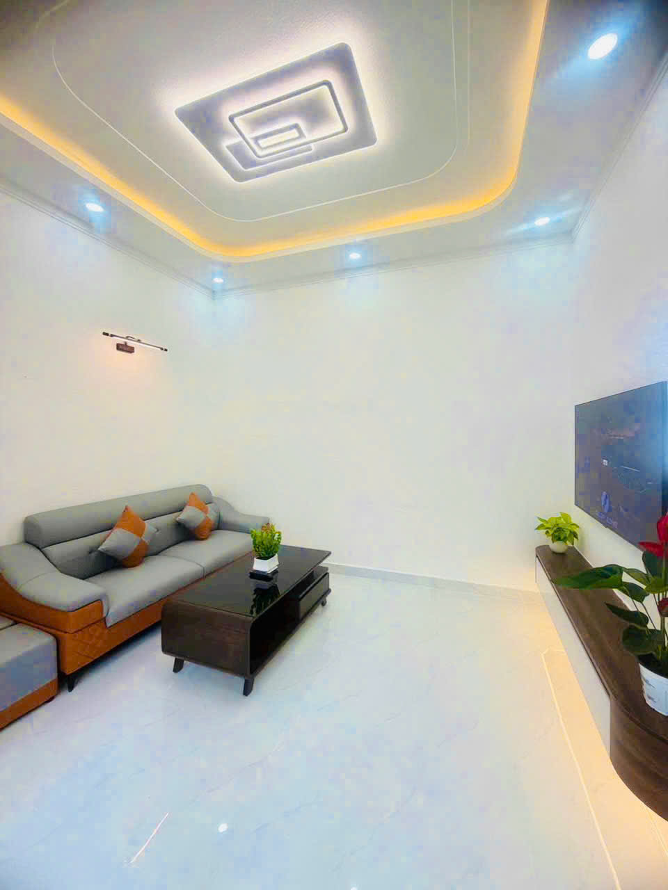 NHÀ GẦN CHỢ SỐ 4 – Ô TÔ GẦN NHÀ – CHỈ 2 TỶ 650-3