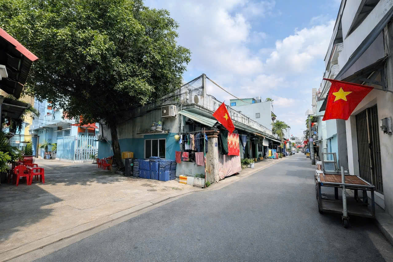 BÁN NHÀ RIÊNG 66M² – HẺM XE HƠI 6M LÊ ĐÌNH CẨN- TÂN TẠO-4
