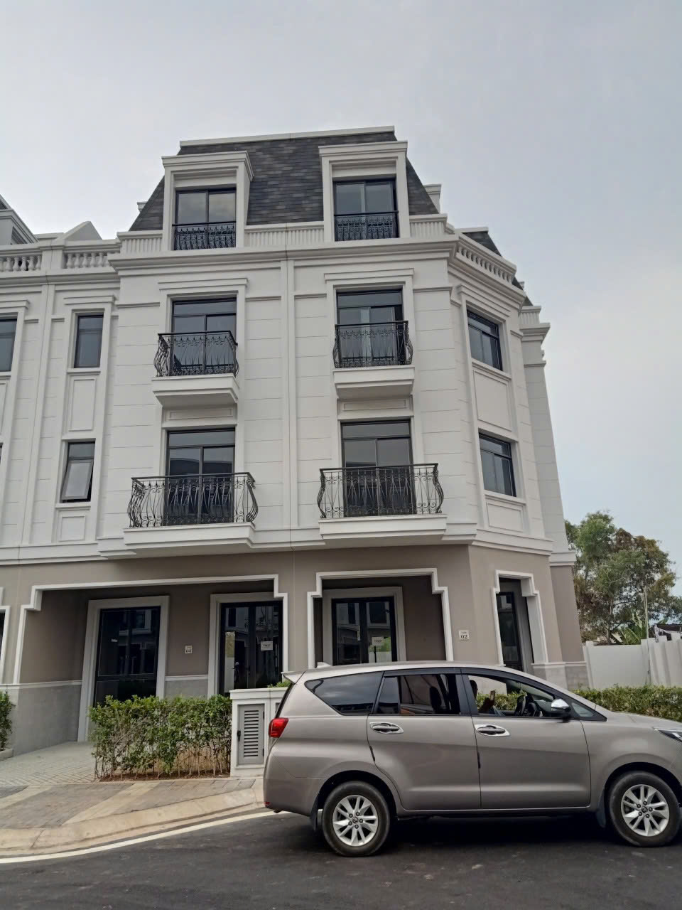 Siêu phẩm nhà phố Phú Mỹ Hưng - Amelie Villas kiến trúc Pháp - Nở hậu đẹp, giá cực tốt