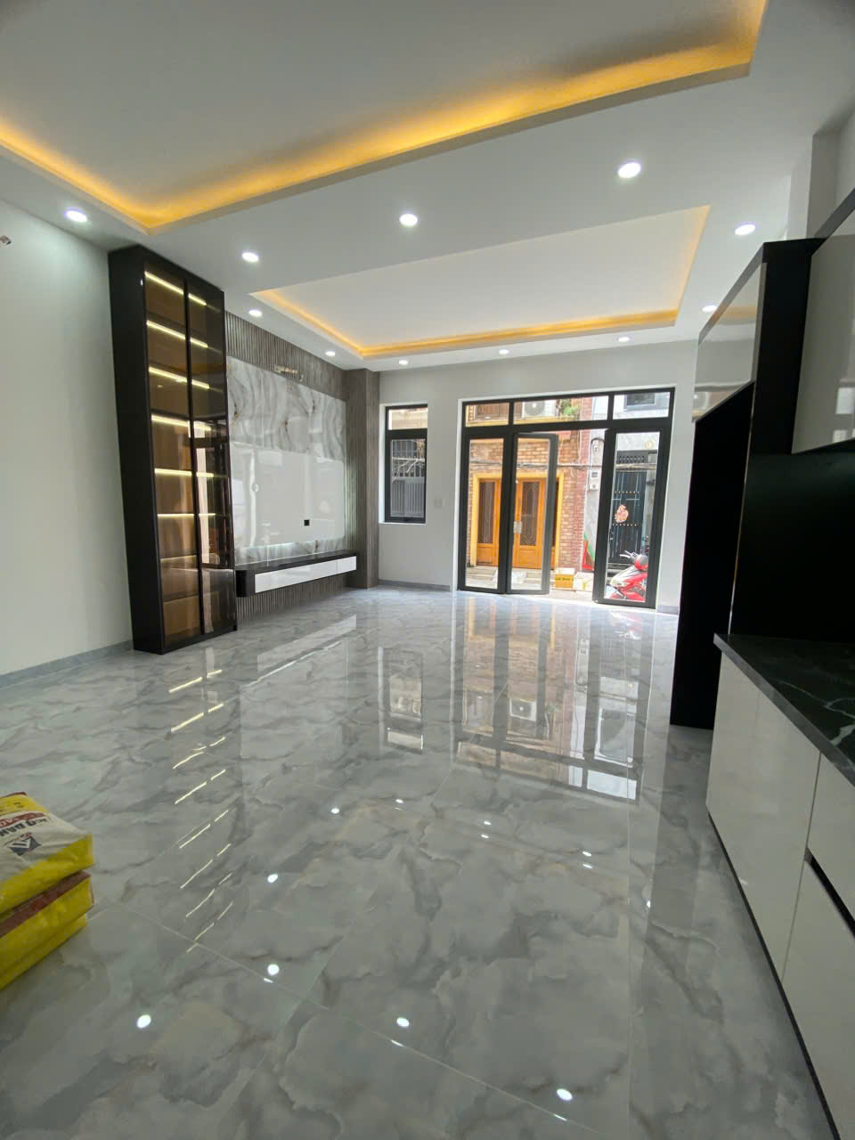 BÁN NHÀ MỚI  HẺM 5M AN DƯƠNG VƯƠNG, QUẬN 5 , NGANG 5,1M HIẾM CÓ, DỌN VÀO Ở NGAY