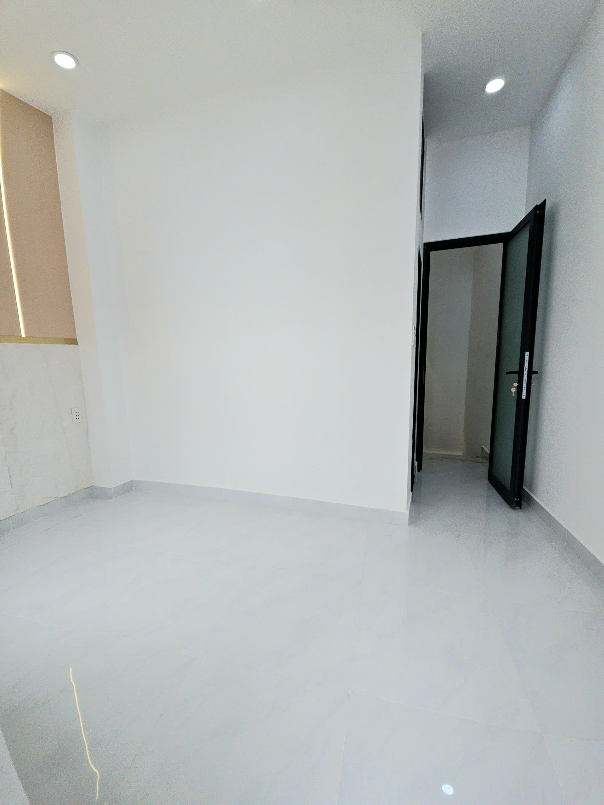 Bán nhà đẹp mới Ngay trung tâm Sài Gòn

Q4 NHƯ Q1 phường SÀI GÒN ,khánh hội GIÁ RẺ 1/2

NGANG 3.4 DÀI 5 .....