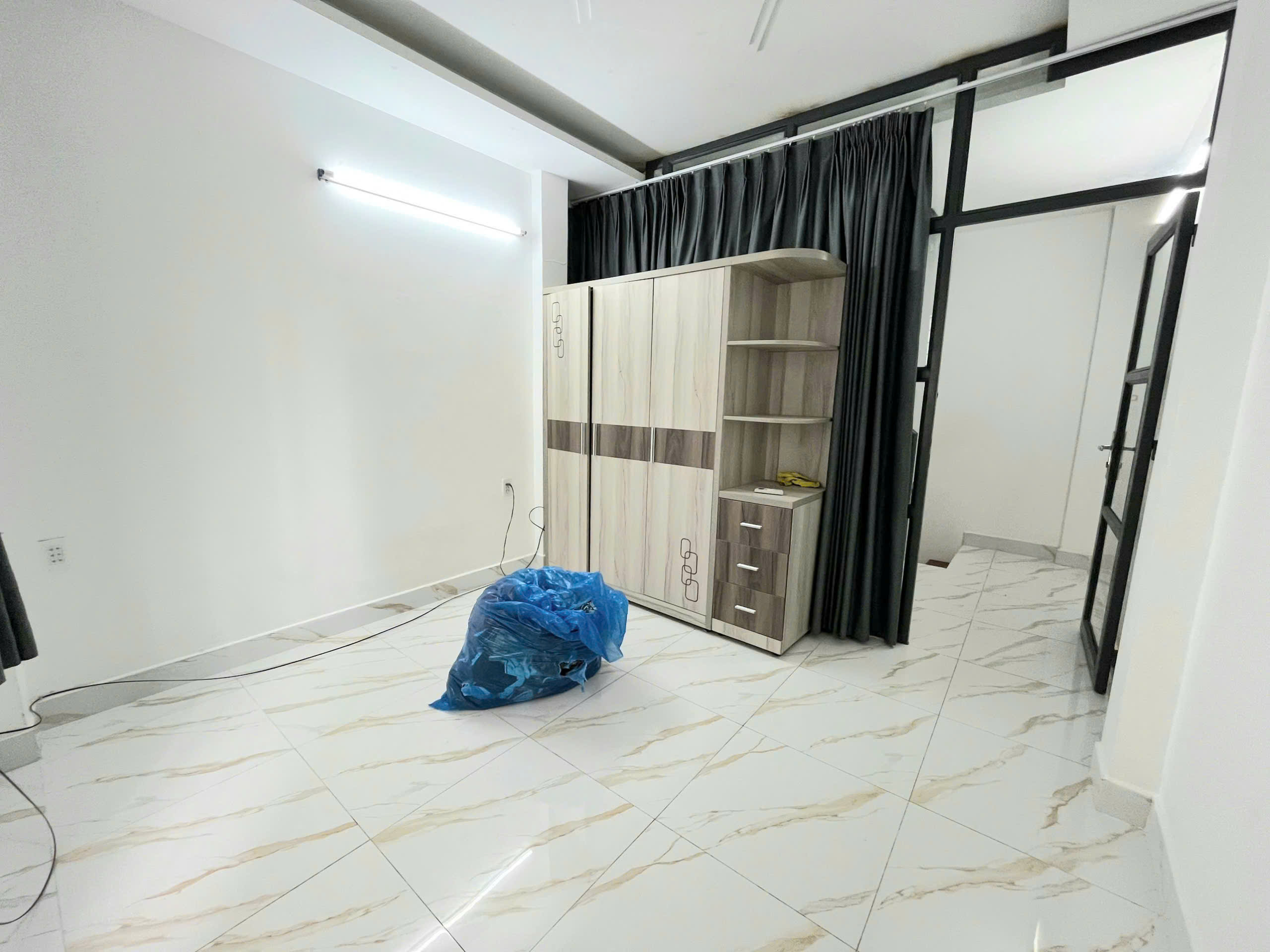 bán nhà đẹp ngay trung tâm sài gòn có 3 đ-4