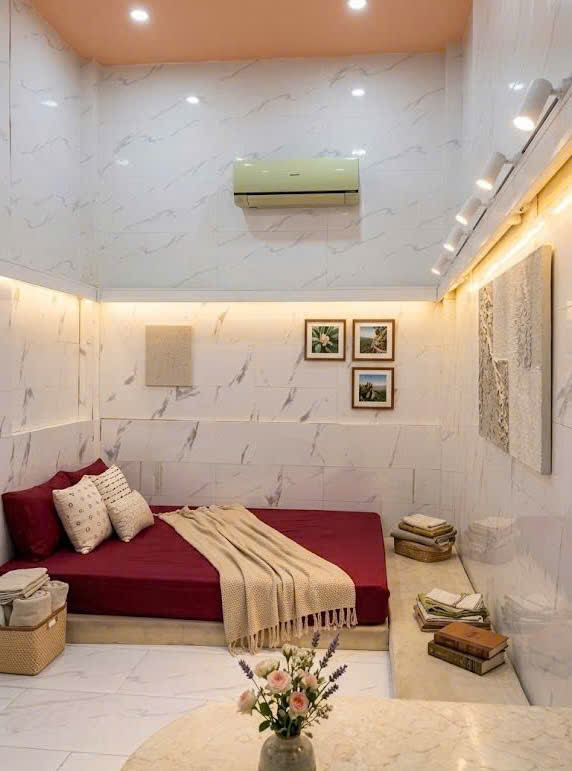 Nhà mặt tiền Huỳnh Văn Bánh, QUẬN PHÚ NHUẬN, 43 m2, 4 tầng, giá 10.9 tỷ