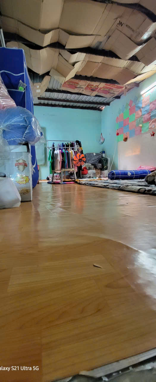 Bán nhà cấp 4 suốt có 1 gác gỗ ngay trung tâm Đầm Sen Q11