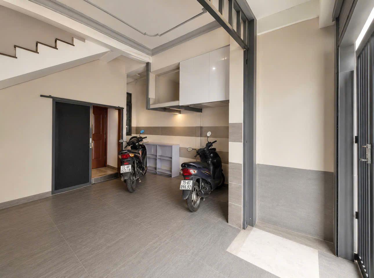 Nhà Tân Hòa - Tân Bình -  Đường 6m Ô Tô Tránh - Nhà 5 Tầng - Gần 70m²