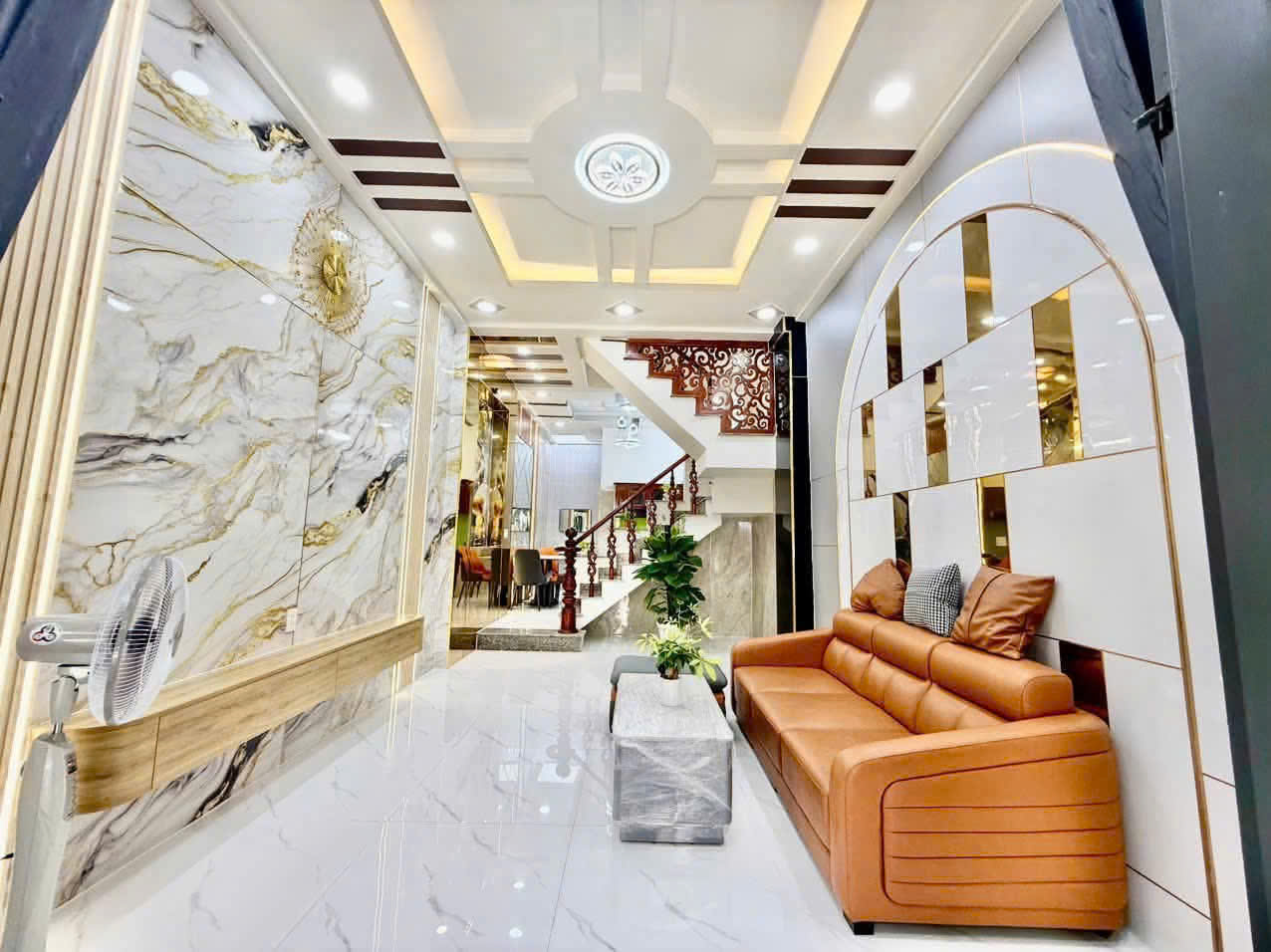 Chính chủ gửi bán nhà đẹp Phường Hiệp Thành, Quận 12 - Hẻm ô tô 6m, gần chợ Hiệp Thành, vào ở ngay