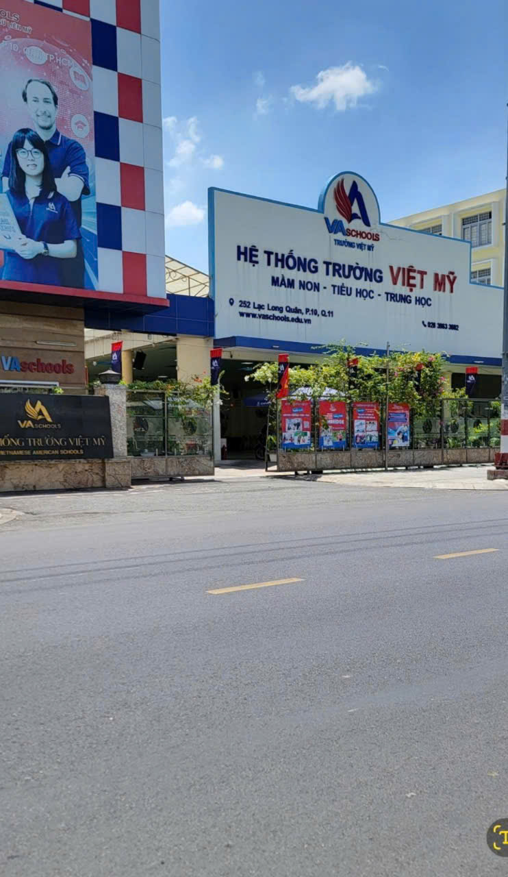 Bán nhà cấp 4 nhỏ xinh nở hậu L ngay trung tâm Đầm Sen Q11-3