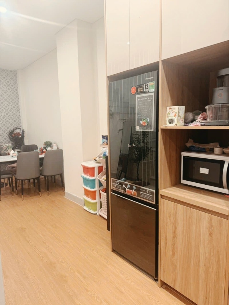 # Sát MT Thái Phiên, gần Bạch Đằng, 38m2, 2 tầng đúc còn mới, nhỉnh 4 tỷ