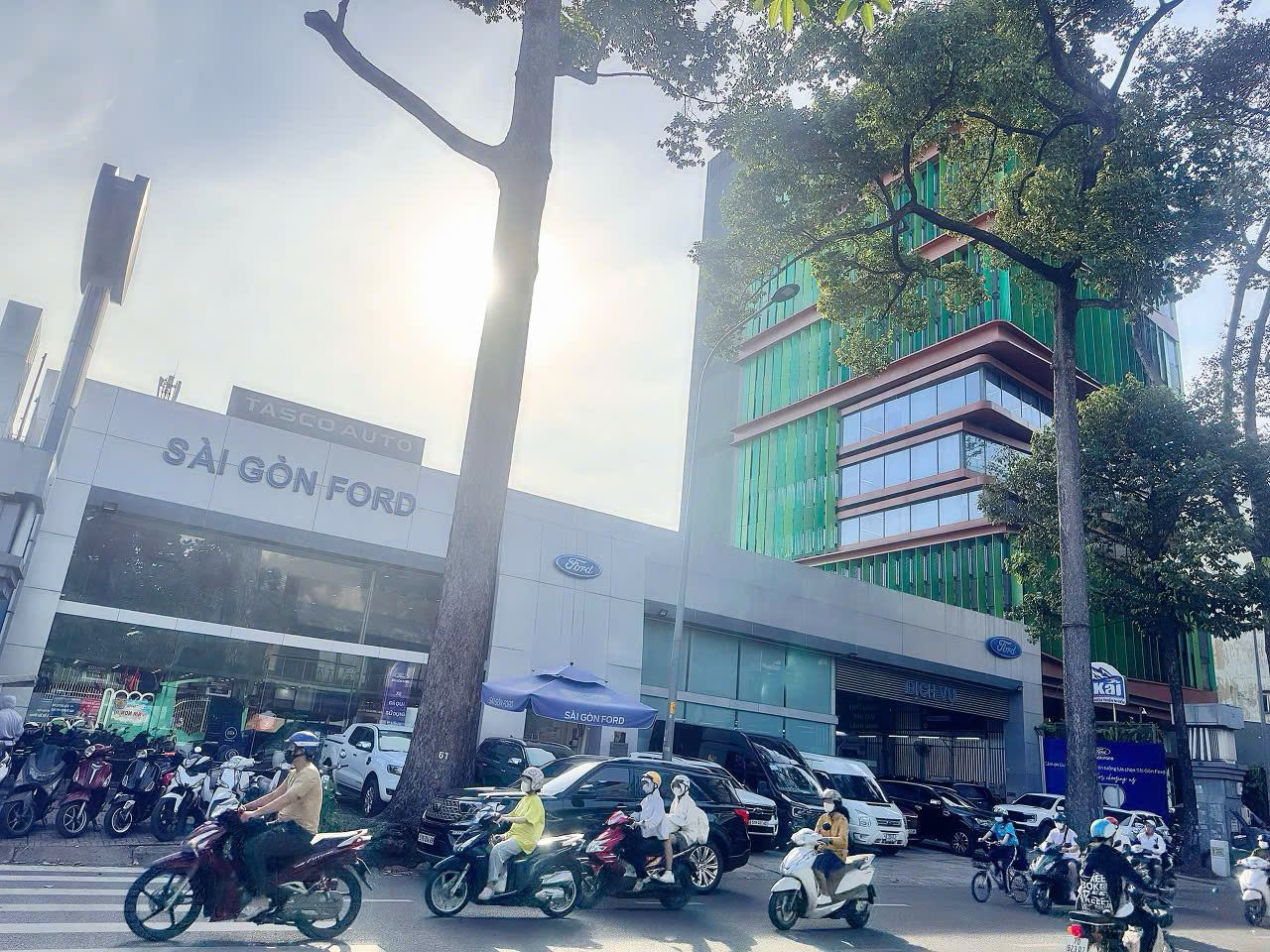HIẾM NHÀ BÁN - CHÍNH CHỦ XƯA BÁN NHÀ MẶT TIỀN KD Đ. CAO THẮNG, Q3 - DT 70M2 SỔ HỒNG VUÔNG ĐẸP - HDT MẶT BẰNG 30TR/TH* LIÊN HỆ GIANG GIANG: 093.86.76.685