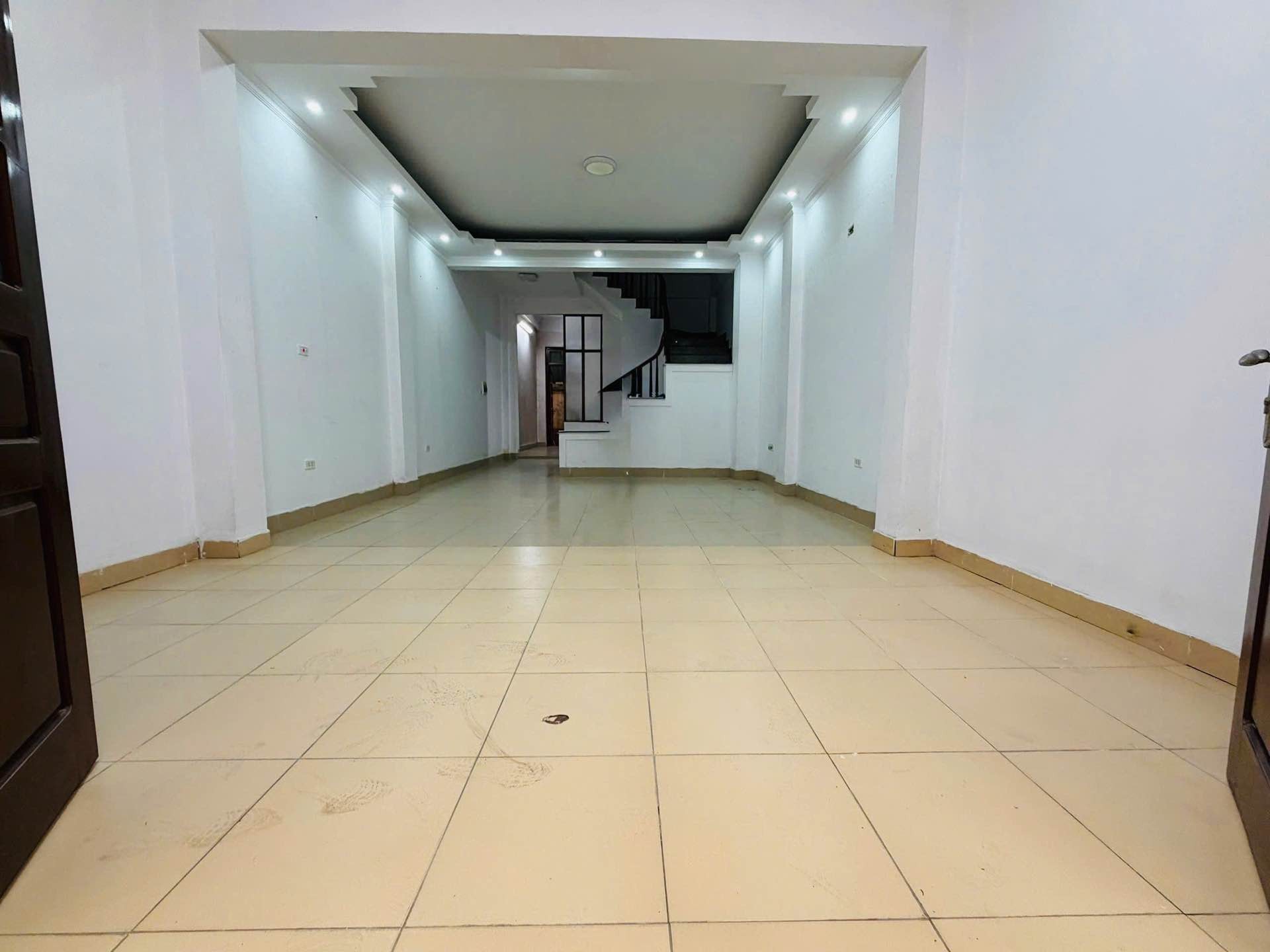 cần bán nhà Thạch Bàn 11 tỷ 60m Ngõ nông thông thoáng-3