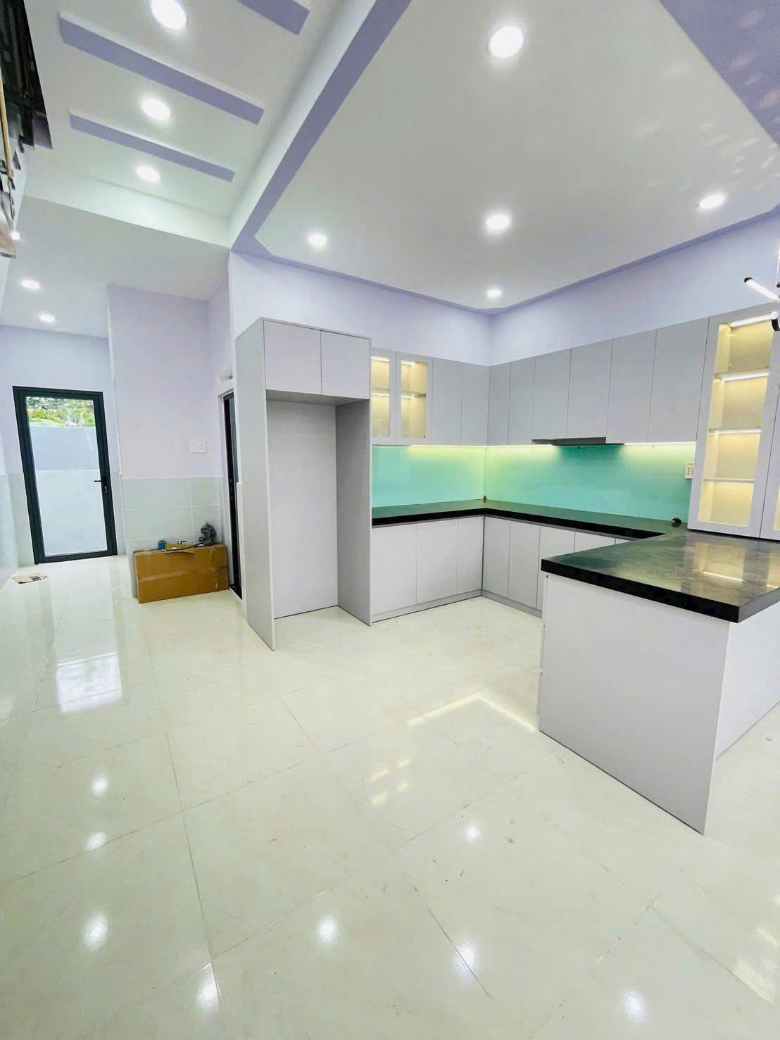 Chợ Bà Điểm , Khu Vực Trung Tâm Cách Phan Văn Hớn 100m-3