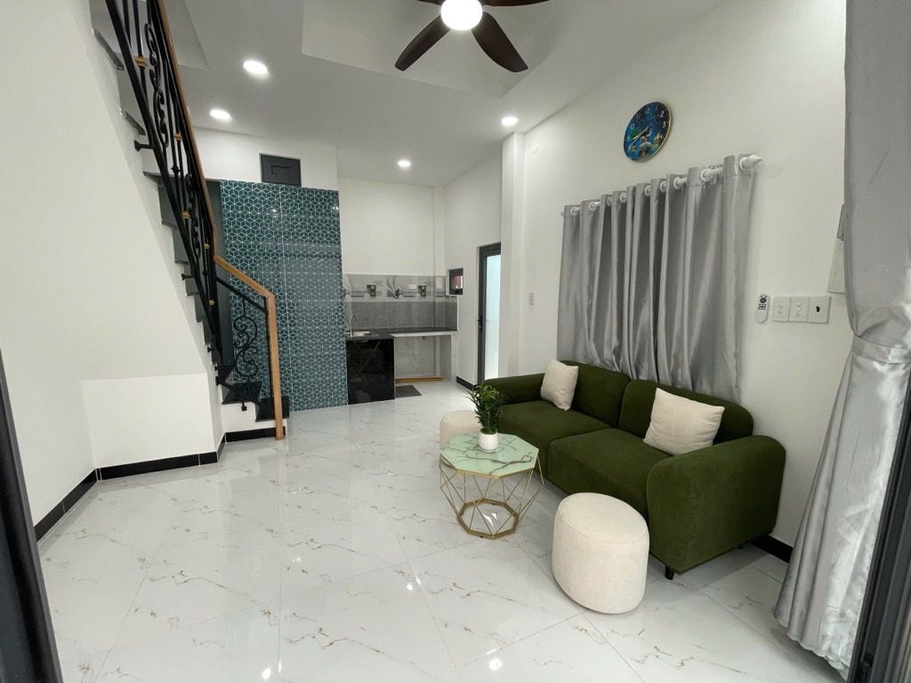 KHU VIP DƯƠNG QUẢNG HÀM GÒ VẤP - 30M RA MẶT TIỀN - XE HƠI TỚI NHÀ - NHÀ LÔ GÓC 2 MẶT THOÁNG - NÓI KHÔNG VỚI LỘ GIỚI.