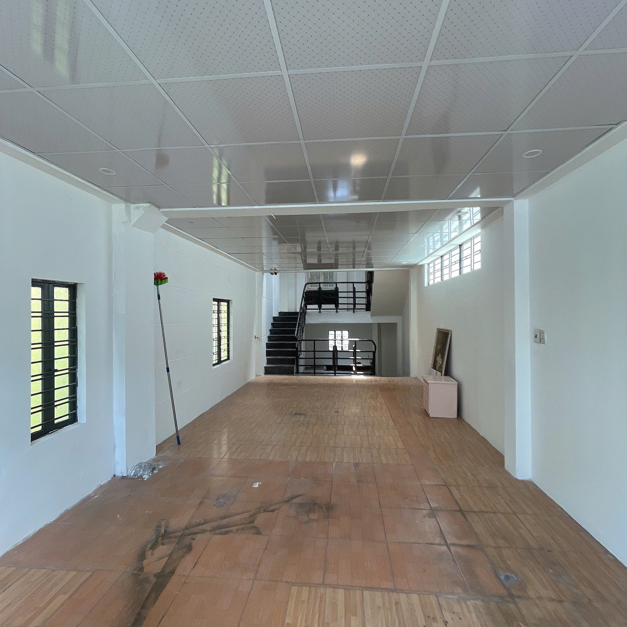 Cho Thuê Nhà Nguyên Căn Đường Núi Thành, Hải Châu, Đà Nẵng – 250m² – Giá Chỉ 23 Triệu/Tháng